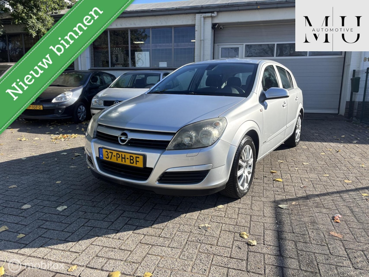 Opel Astra - 1.6 Cosmo APK 08/27 - AutoWereld.nl