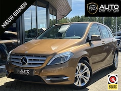 Mercedes-Benz B-klasse - 180 Ambition 122PK | Trekhaak | NL AUTO | NAP | Parkeersensoren Voor en Achter | Airco | N
