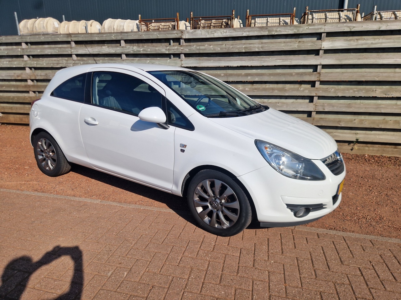 Opel Corsa - 1.2-16V '111' Edition Automaat - AutoWereld.nl