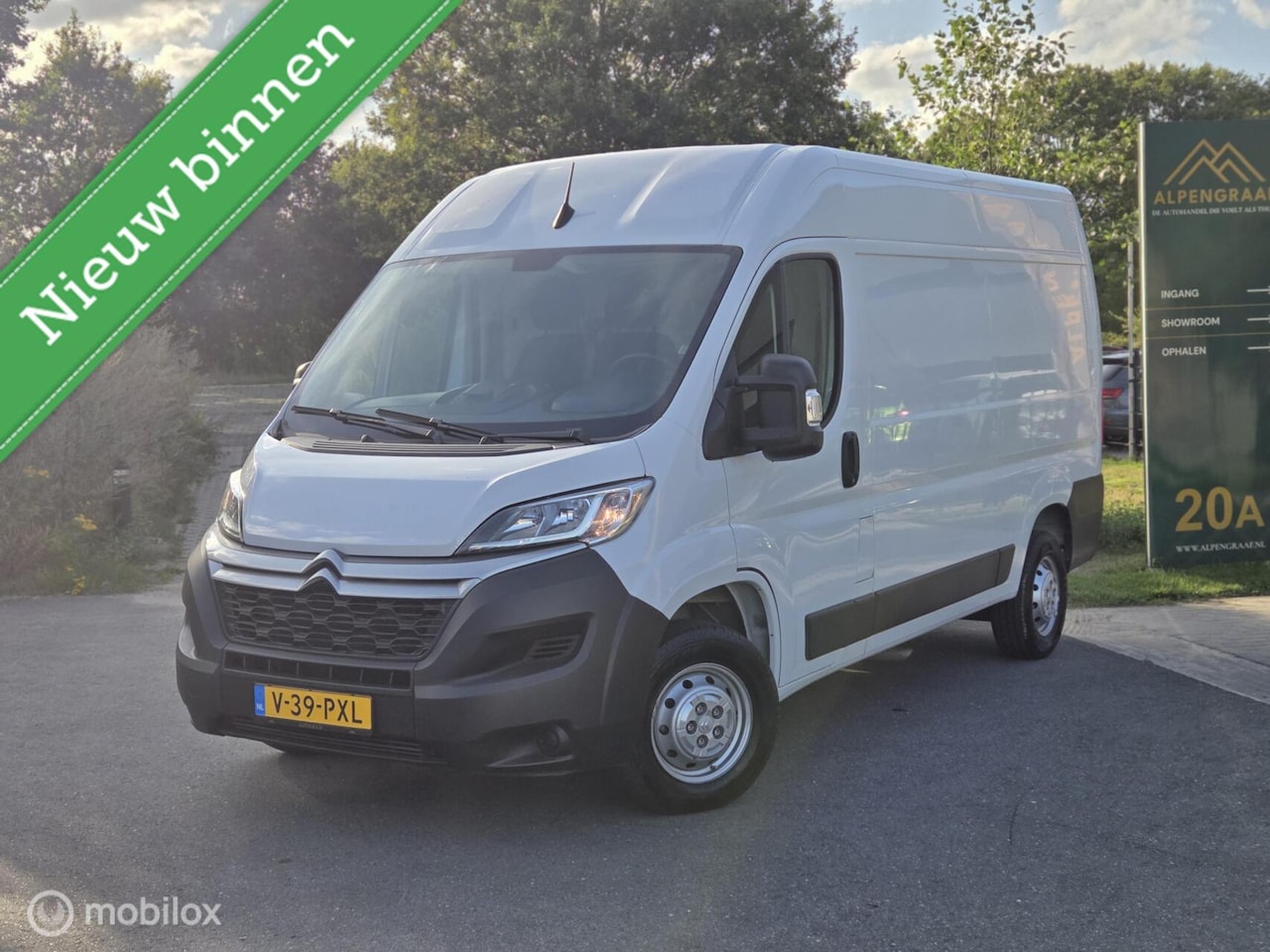 Citroën Jumper - bestel 35 2.2 BlueHDi 140 L2H2 Club - AutoWereld.nl
