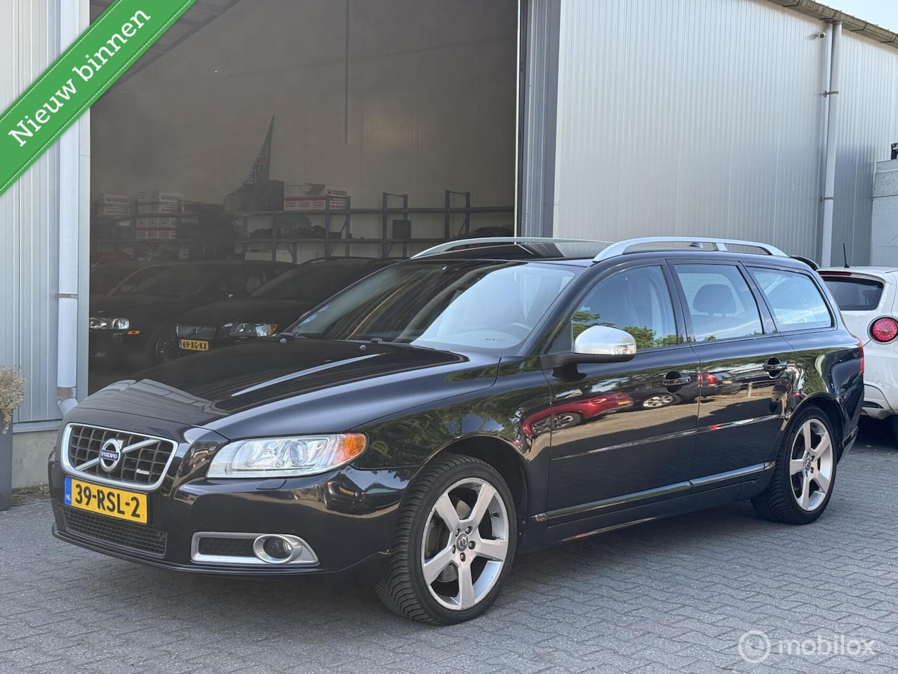 Volvo V70 - 2.0T R-Edition / R-Design, Nette staat - AutoWereld.nl
