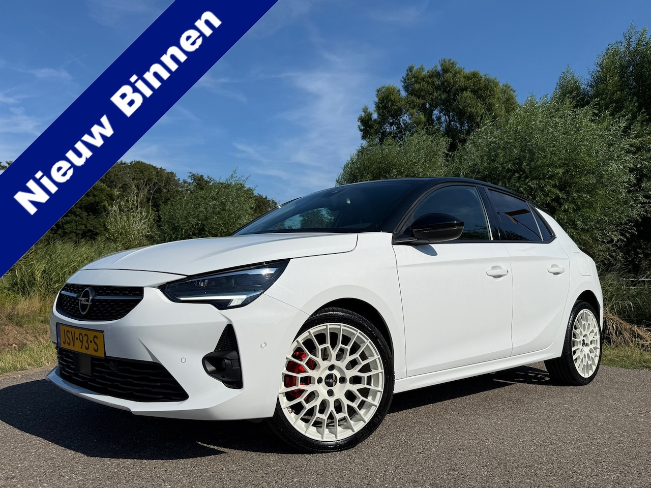 Opel Corsa - 1.2 GS Line Automaat / 360 Camera / 18" MAK Velgen / Apple CarPlay-Android Auto / Clima / - AutoWereld.nl