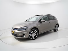 Volkswagen Golf - 1.4 TSI GTE | Met Nw Megatronic