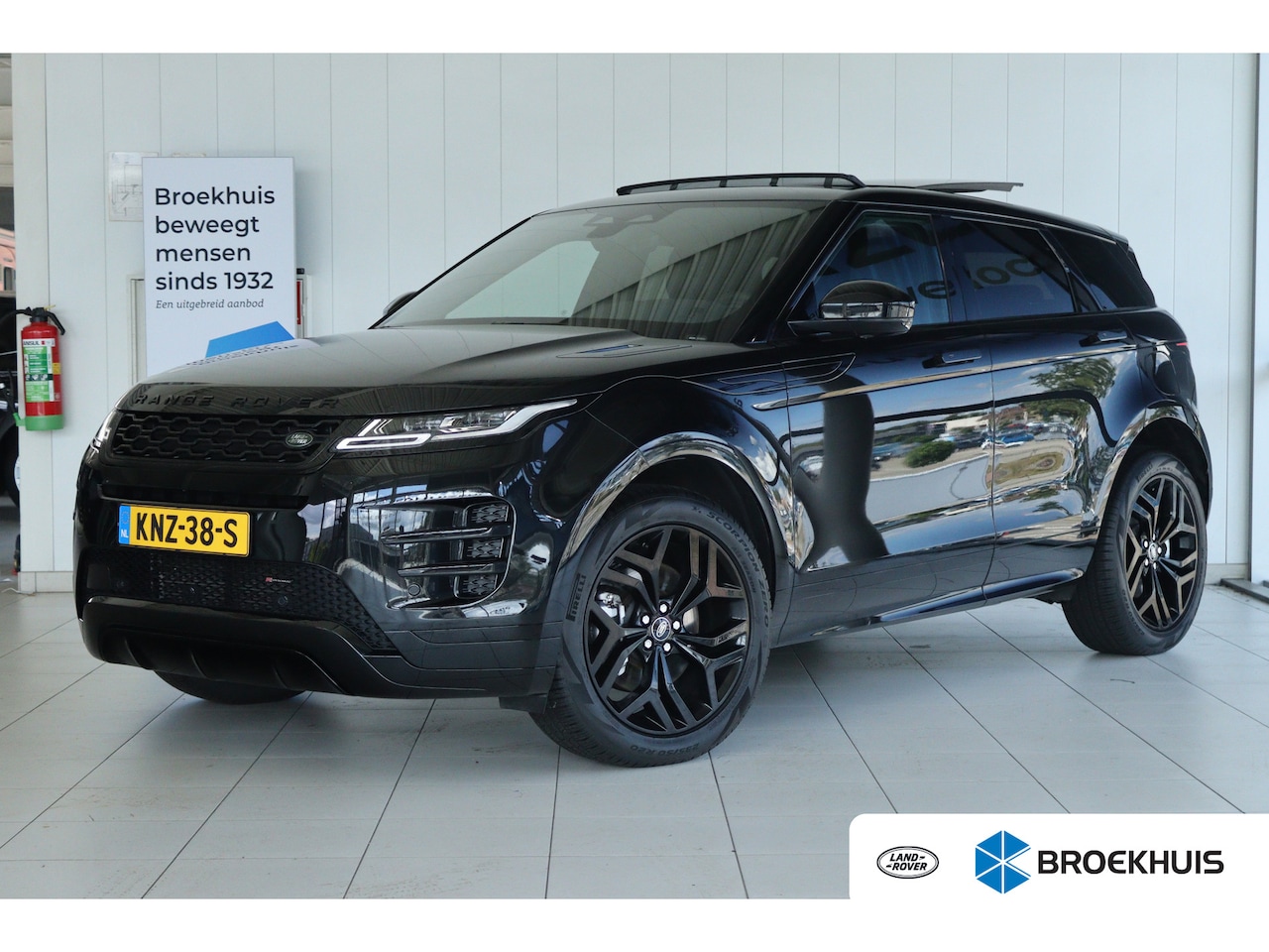Land Rover Range Rover Evoque - 1.5 P300e AWD R-Dynamic HSE | Adapt. Cruise | Schuifdak | Meridian Surround | Stoelverwarm - AutoWereld.nl