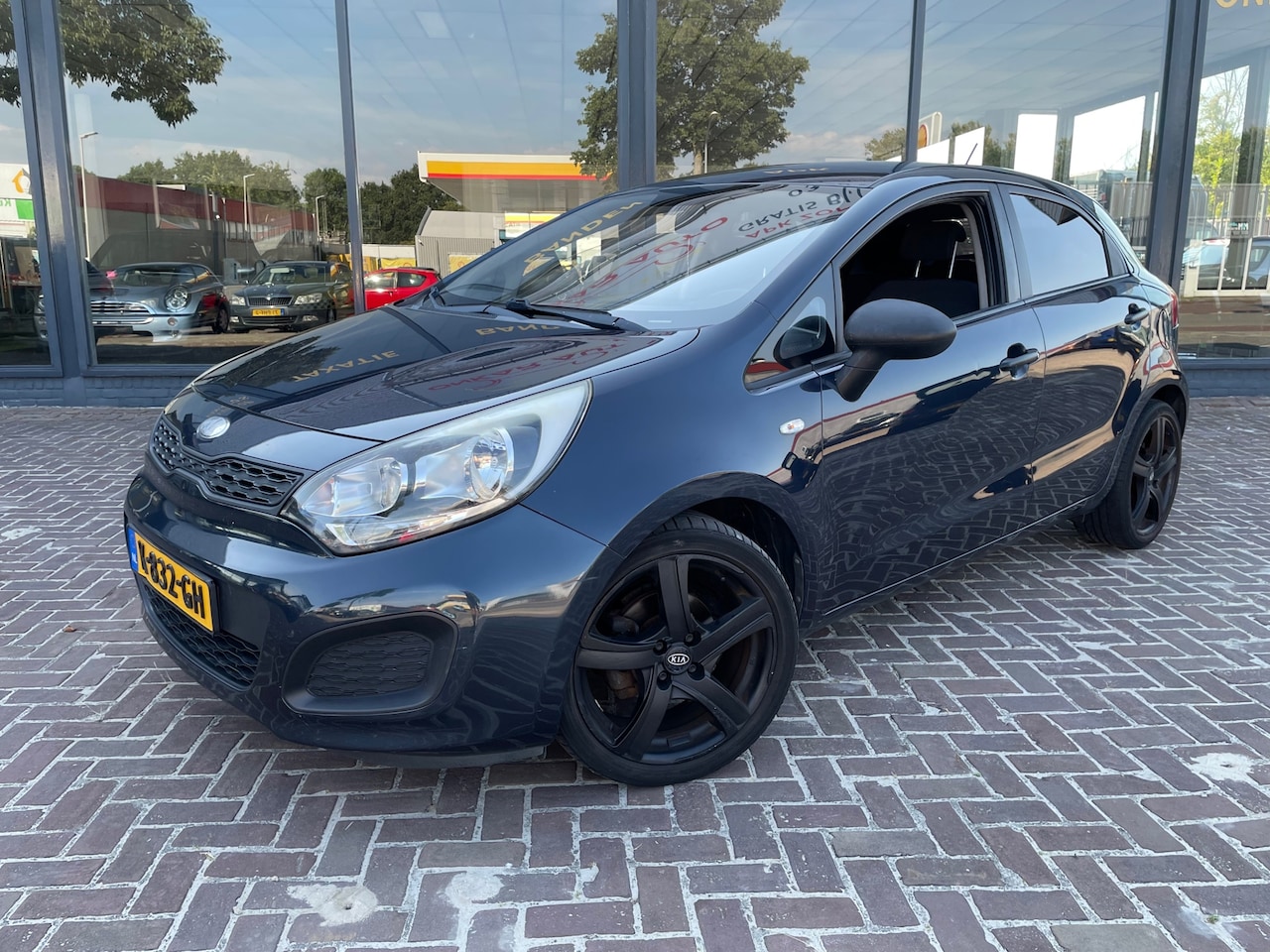 Kia Rio - 1.2 CVVT Plus Pack APK|Android|Camera|17'' - AutoWereld.nl