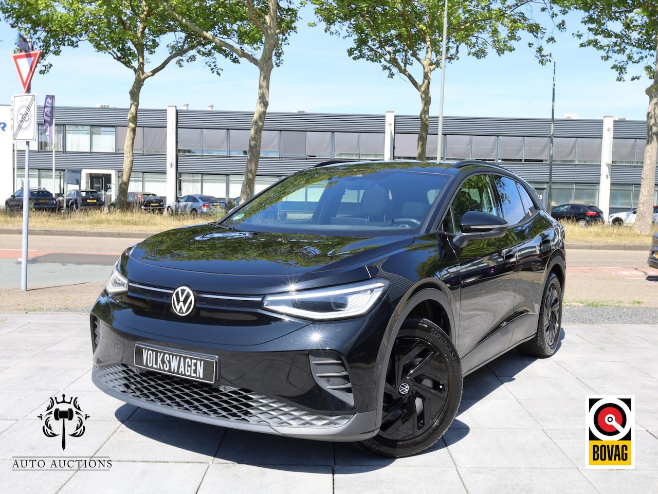 Volkswagen ID.4 - Pro Business 77 kWh 150KW | Warmtepomp | Panodak | 360° | Head-up | Elektrische kofferklep - AutoWereld.nl