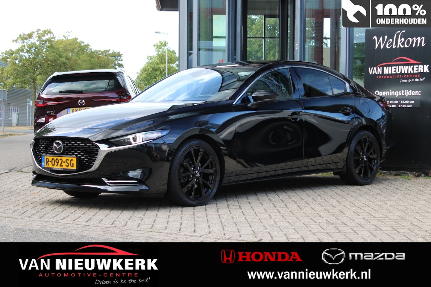 Mazda 3 - Sedan Skyactiv-X 186pk Luxury | Leer | Bosé Audio | HUD | Trekhaak 1300kg | Keyless | V & - AutoWereld.nl