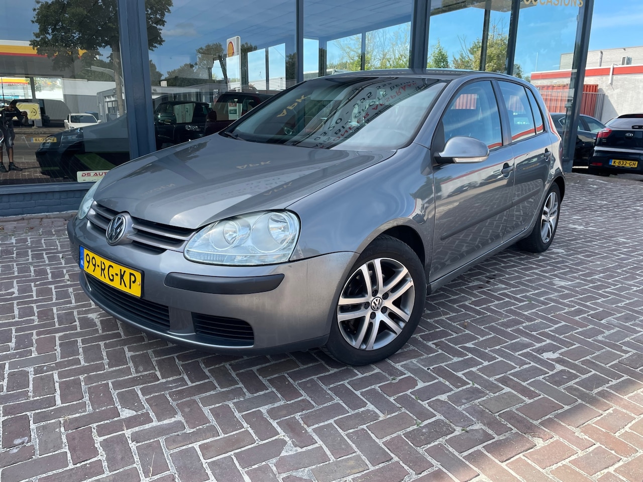 Volkswagen Golf - 1.6 FSI Turijn AUTOMAAT|Airco|NAP|5DRS - AutoWereld.nl