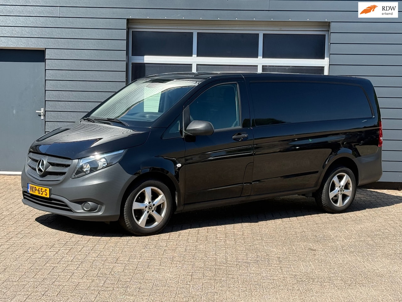 Mercedes-Benz Vito - 110 CDI Lang 1STE EIGENAAR BTW AUTO - AutoWereld.nl