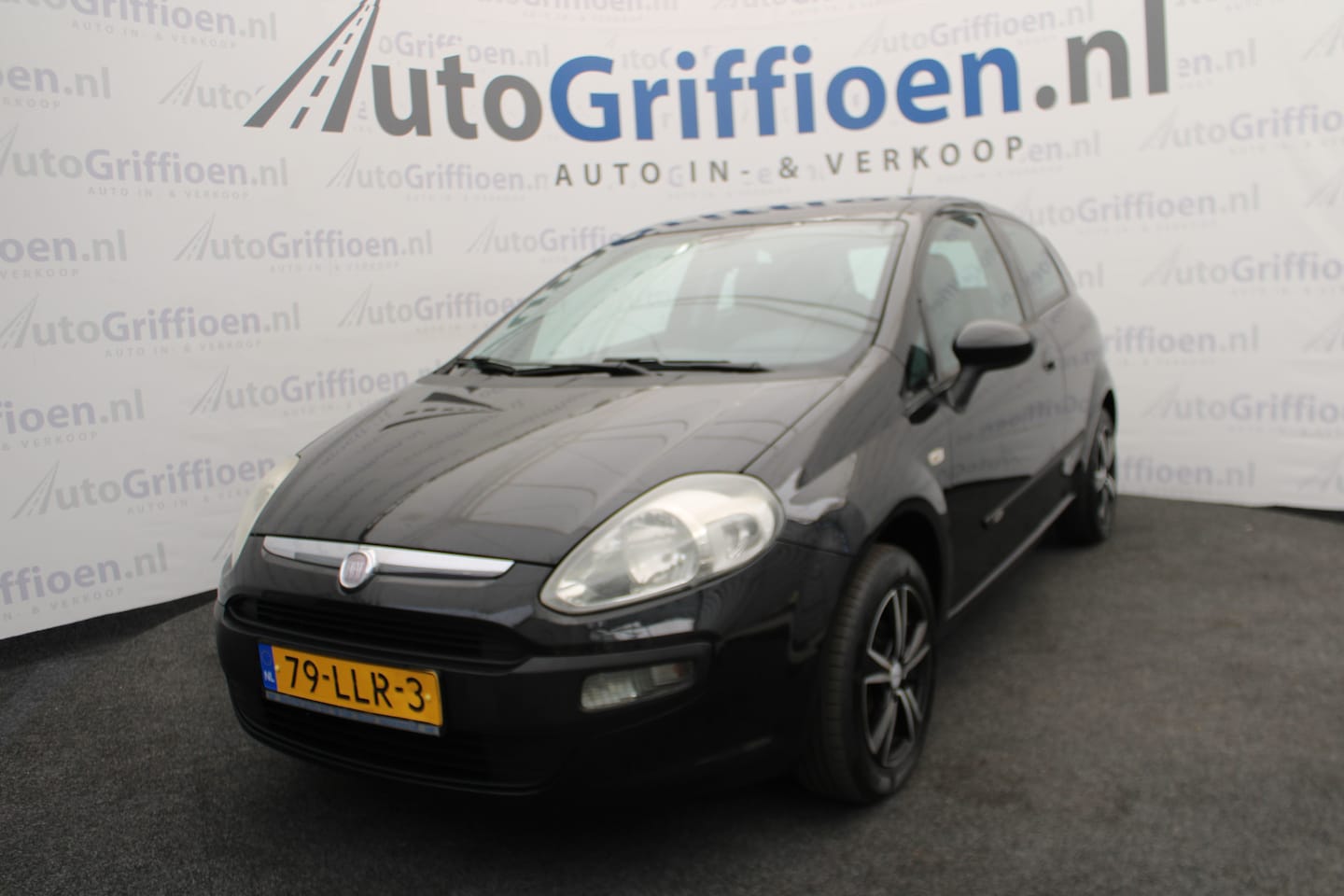 Fiat Punto Evo - 1.2 Dynamic zeer nette hatchback met airco met nieuwe APK bij aflevering - AutoWereld.nl