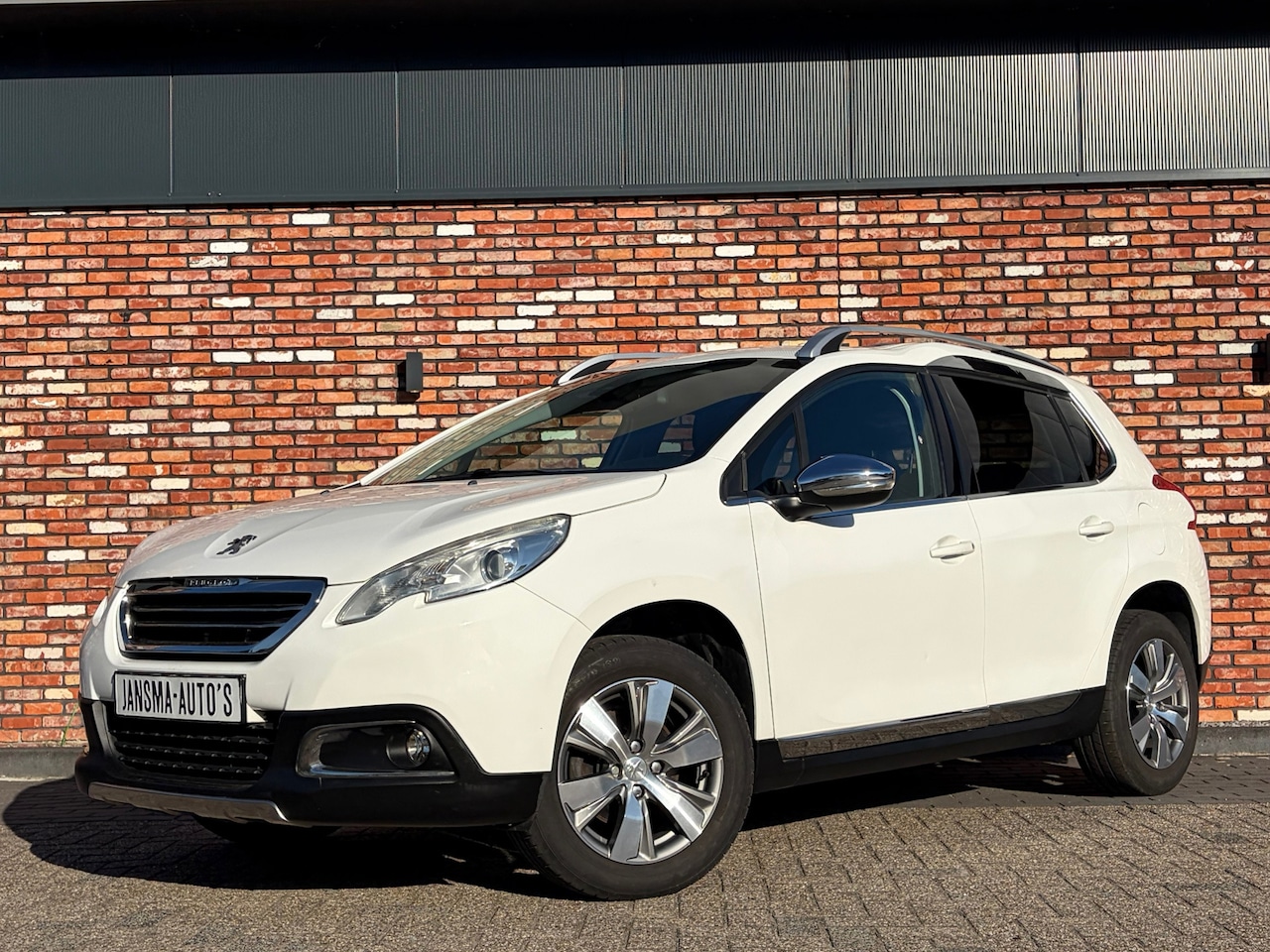 Peugeot 2008 - 1.6 VTi Allure Parelmoer Nav/Cruise Stoelverw Pdc Hoogzitter Voll.Onderhouden! - AutoWereld.nl