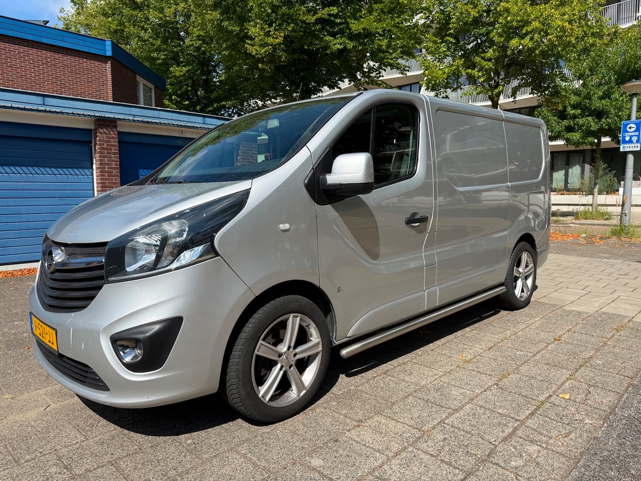 Opel Vivaro - 1.6 CDTI L1H1 Sport EcoFlex 1.6 CDTI L1H1 Sport EcoFlex - AutoWereld.nl