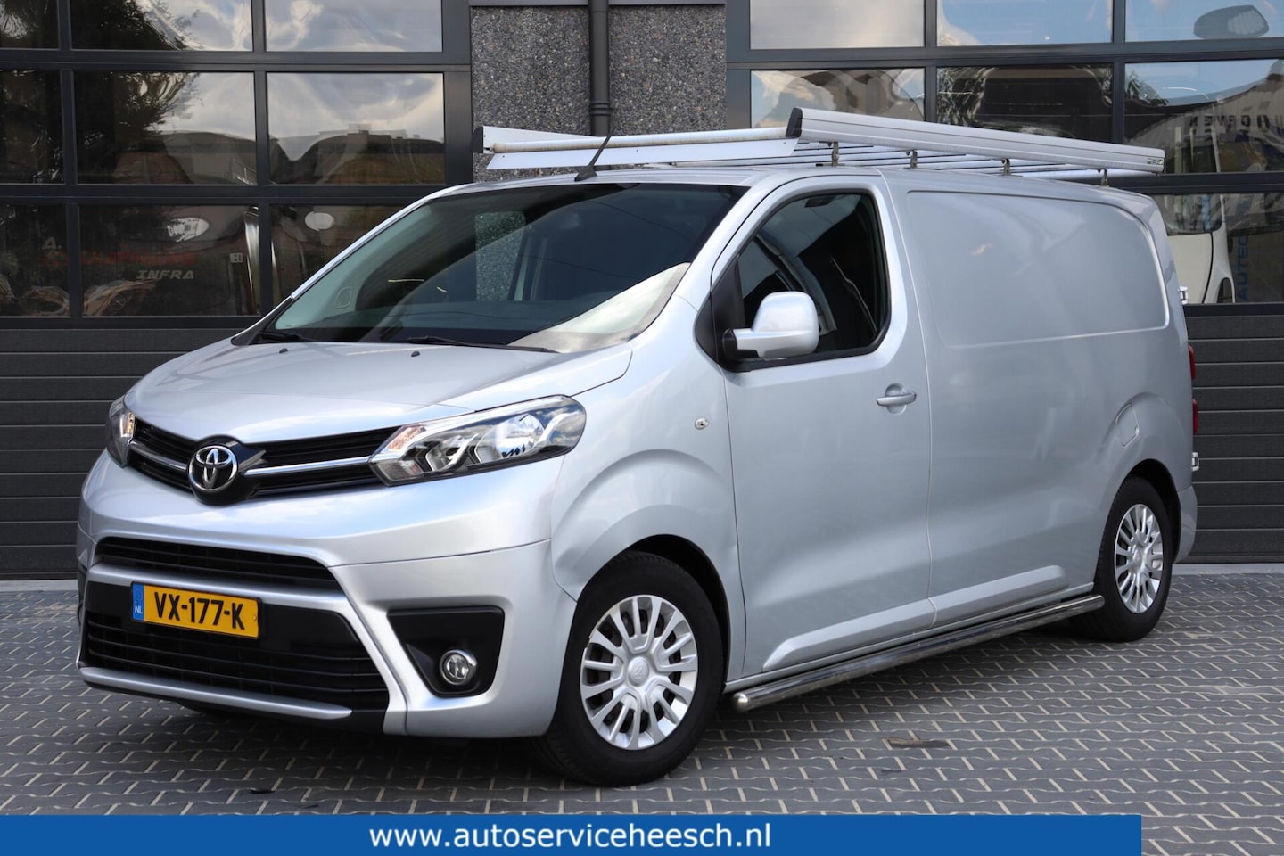 Toyota ProAce Worker - 1.6 D-4D l EURO6 l AIRCO l NAVI l CRUISE CONTROL - AutoWereld.nl