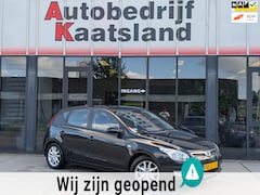 Hyundai i30 - 1.6i Dynamic Business - Clima - Cruise