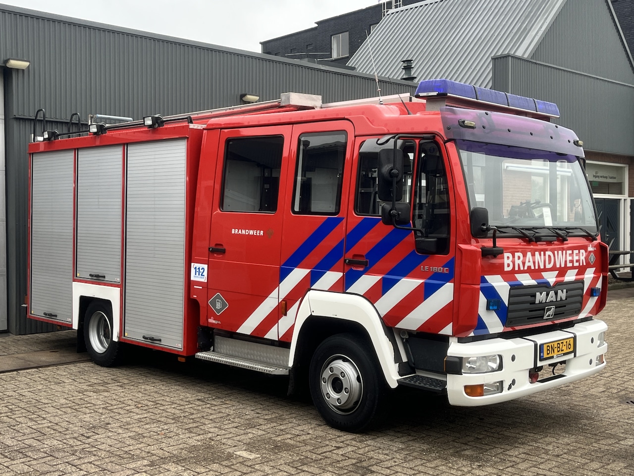 MAN LE - 180 C Motorspuitaanhanger Automaat Matriaalwagen Aggregaat Gereedschapskisten Verstralers - AutoWereld.nl