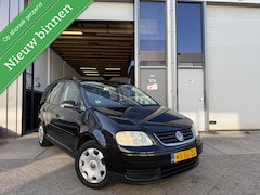 Volkswagen Touran - 1.6-16V FSI Business|APK|Trekhaak|Airco