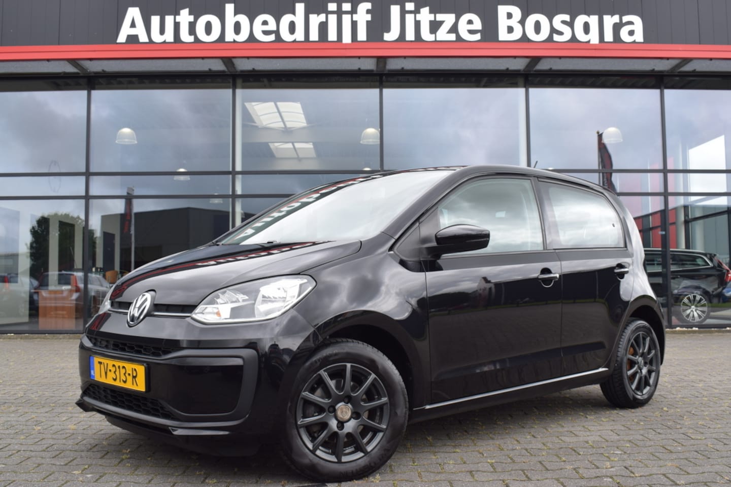 Volkswagen Up! - 1.0 Move Up! 5Drs Airco | Telefonie | 14 Inch LMV | Isofix - AutoWereld.nl
