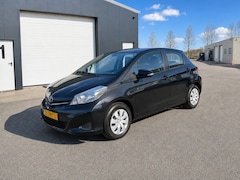 Toyota Yaris - 1.0 Bleutooth - Navi - Airco - NW APK - NAP