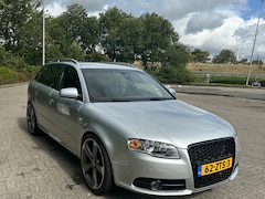 Audi A4 Avant - 4.2 V8 S4 quattro