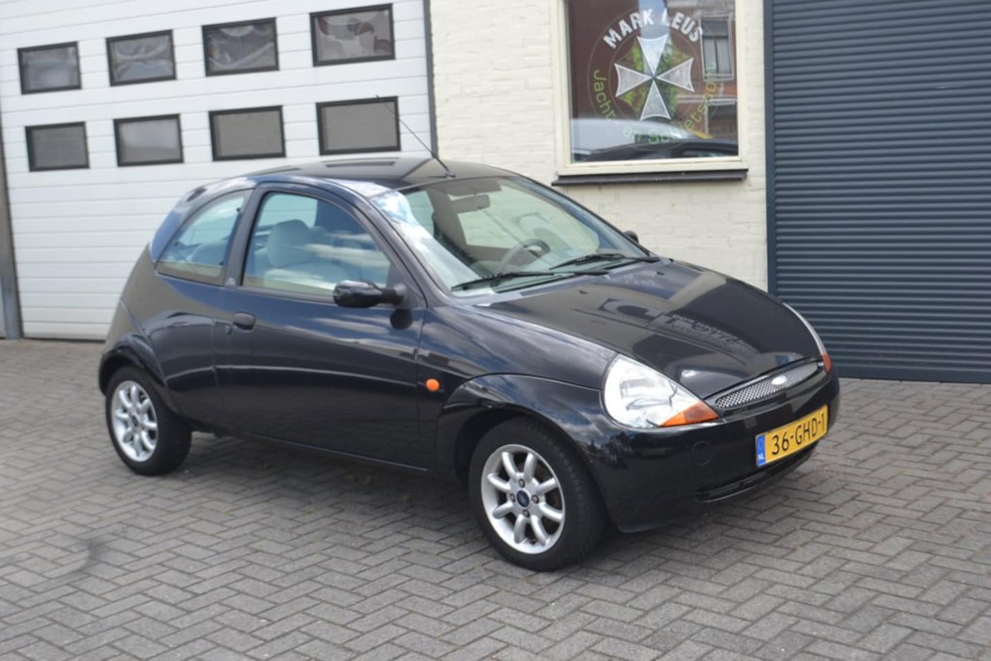 Ford Ka - 1.3 12th Edition/Aico/Leder/Electr.Paket - AutoWereld.nl