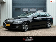 BMW 5-serie Touring - 523i Executive NAVI / LEER / CRUISE