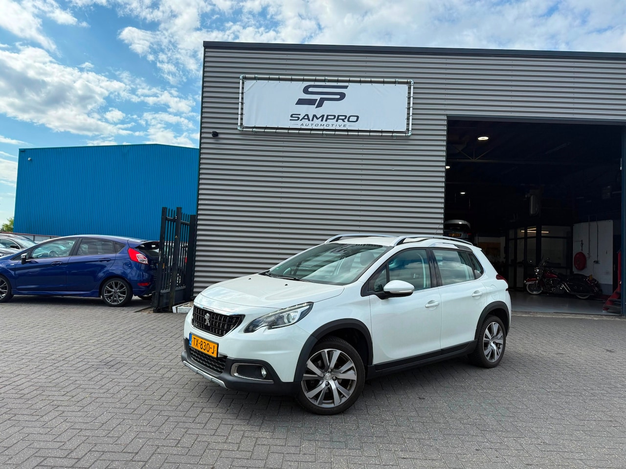 Peugeot 2008 - 1.2 PureTech Allure 1.2 PureTech Allure - AutoWereld.nl