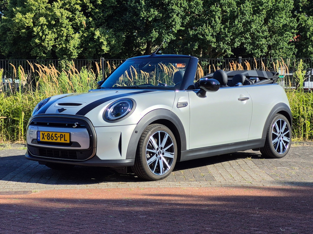 MINI Electric Cabrio - MINI Yours Electric Cabrio, Yours, Fabrieksgarantie tot 30-12-2026 - AutoWereld.nl