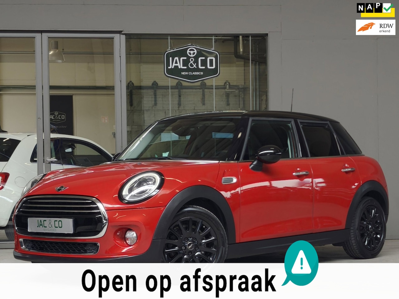 MINI Cooper - Mini 1.5 Chili Business Navi Black-Line - AutoWereld.nl