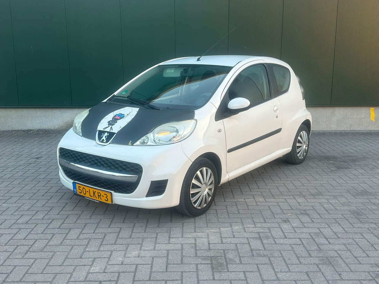 Peugeot 107 - 1.0-12V XS 1.0-12V XS - AutoWereld.nl
