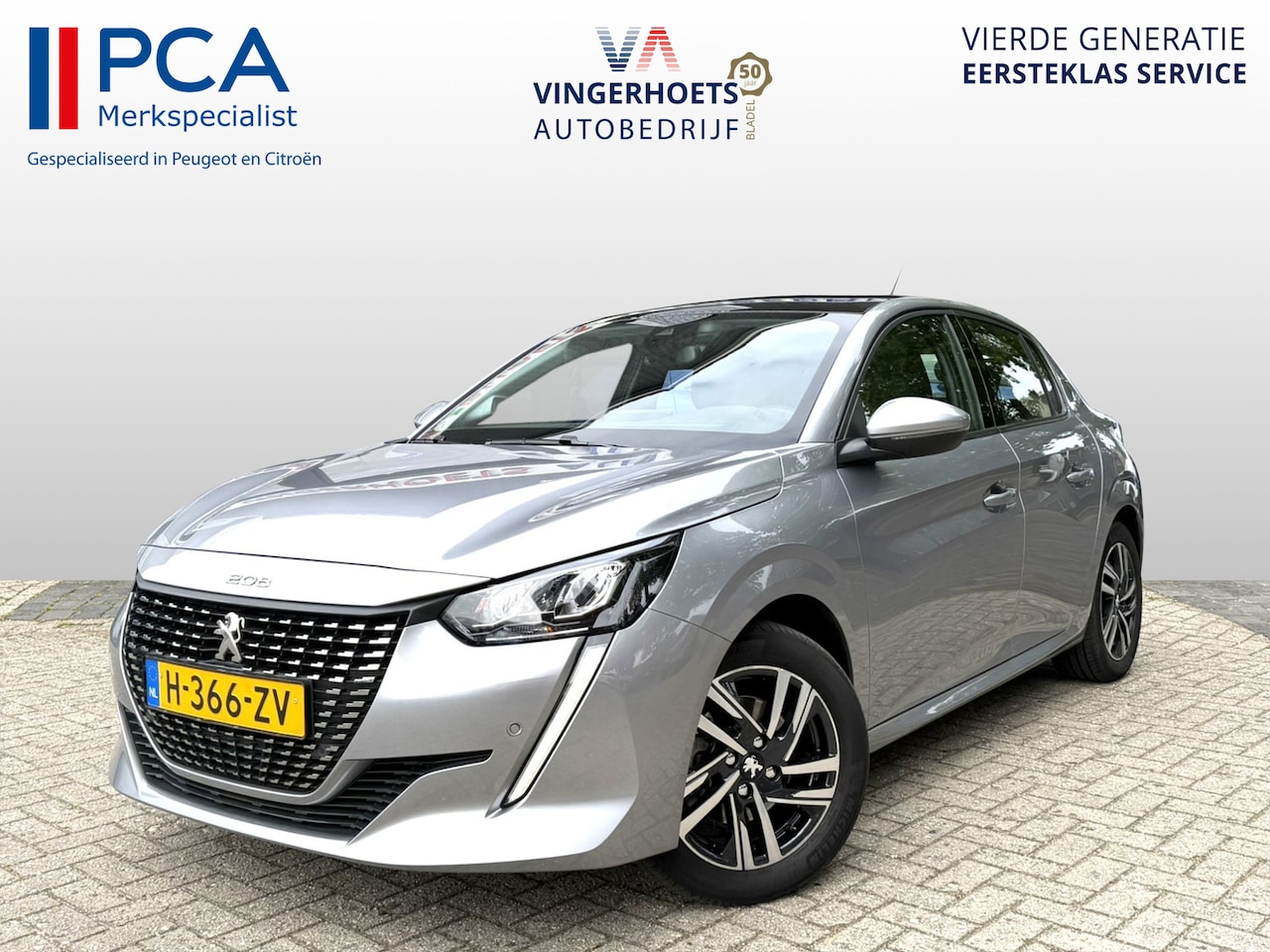 Peugeot 208 - 100 Pk Benzine ** Automaat ** Luxe Allure * Navigatie * Trekhaak * Panoramadak * 3-D Dashb - AutoWereld.nl