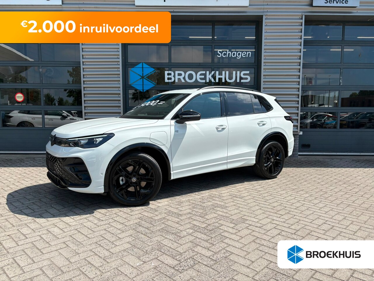 Volkswagen Tiguan - R-Line Edition - eHybrid | 'App-Connect' draadloze smartphone integratie | Achteruitrijcam - AutoWereld.nl