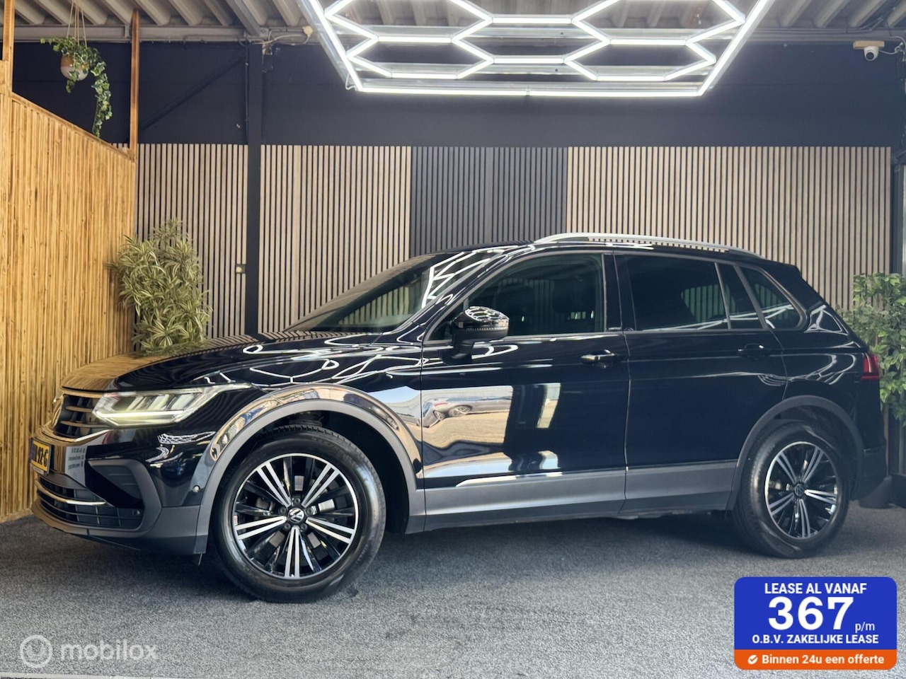 Volkswagen Tiguan - 1.5 TSI |Led|Cam|Pdc|Navi|Sfeerverlichting - AutoWereld.nl