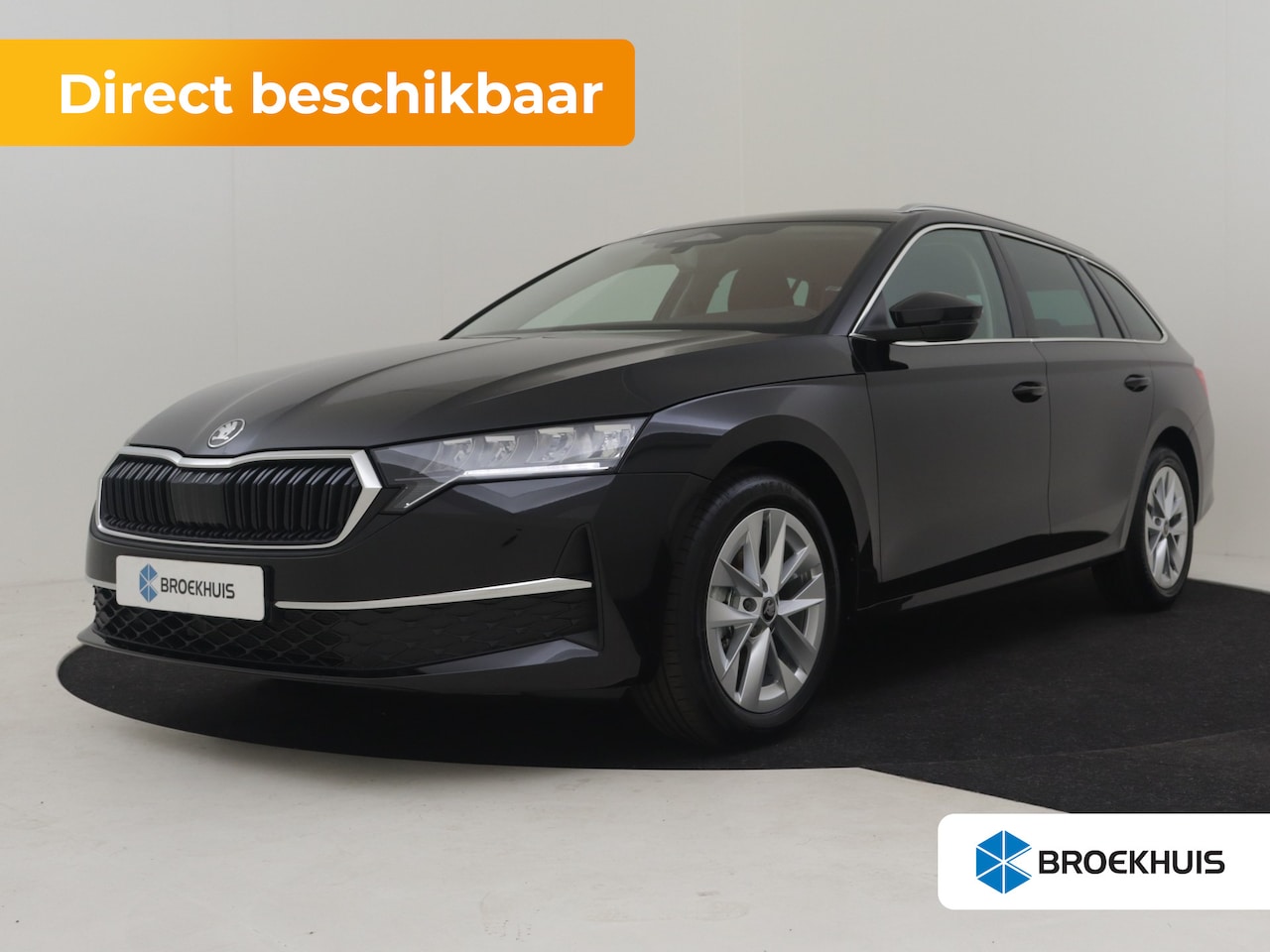 Skoda Octavia Combi - Business Edition Plus | Achteruitrijcamera | Chromen grille | Driving mode select - AutoWereld.nl