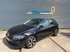 Volkswagen Polo - 1.0 TSI Life APPLE CARPLAY/ PDC