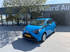 Toyota Aygo - 1.0 VVT-i x-play limited/ airco/cruise/camera/NAP/1e eigenaar/12 maanden garantie