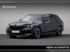 BMW 5-serie Touring - 550e xDrive M-Sport Pro | Bowers & Wilkins | Trekhaak | Stoelventilatie | Panoramadak | He