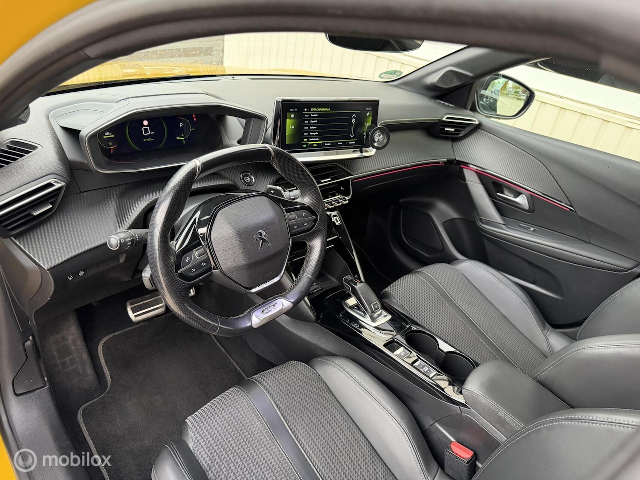 Peugeot 208 - 1.2 PureTech GT-Line 131PK Automaat Camera VOL! - AutoWereld.nl
