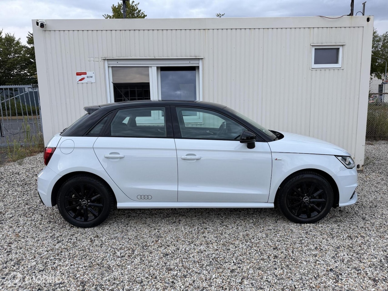 Audi A1 - 1.0 TFSI S-Line Pro Navi Cruise Black Optik - AutoWereld.nl