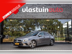 Mercedes-Benz A-klasse - 180 Premium Plus , Adaptive cruise control, Sfeerverlichting, Stoelverwarming, Achteruitri