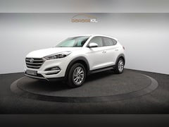 Hyundai Tucson - 1.6 GDi i-Motion NAVI / 16'' LM velgen / Climate / Trekhaak / Parkeersen. / Bluetooth / Cr