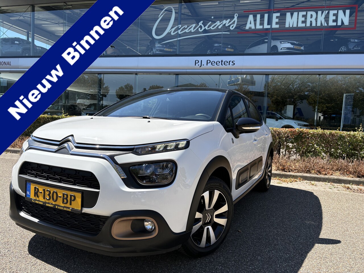 Citroën C3 - 1.2 PureTech C-Series Airco - Apple carplay - Bluetooth - Cruise control - Licht metalen v - AutoWereld.nl