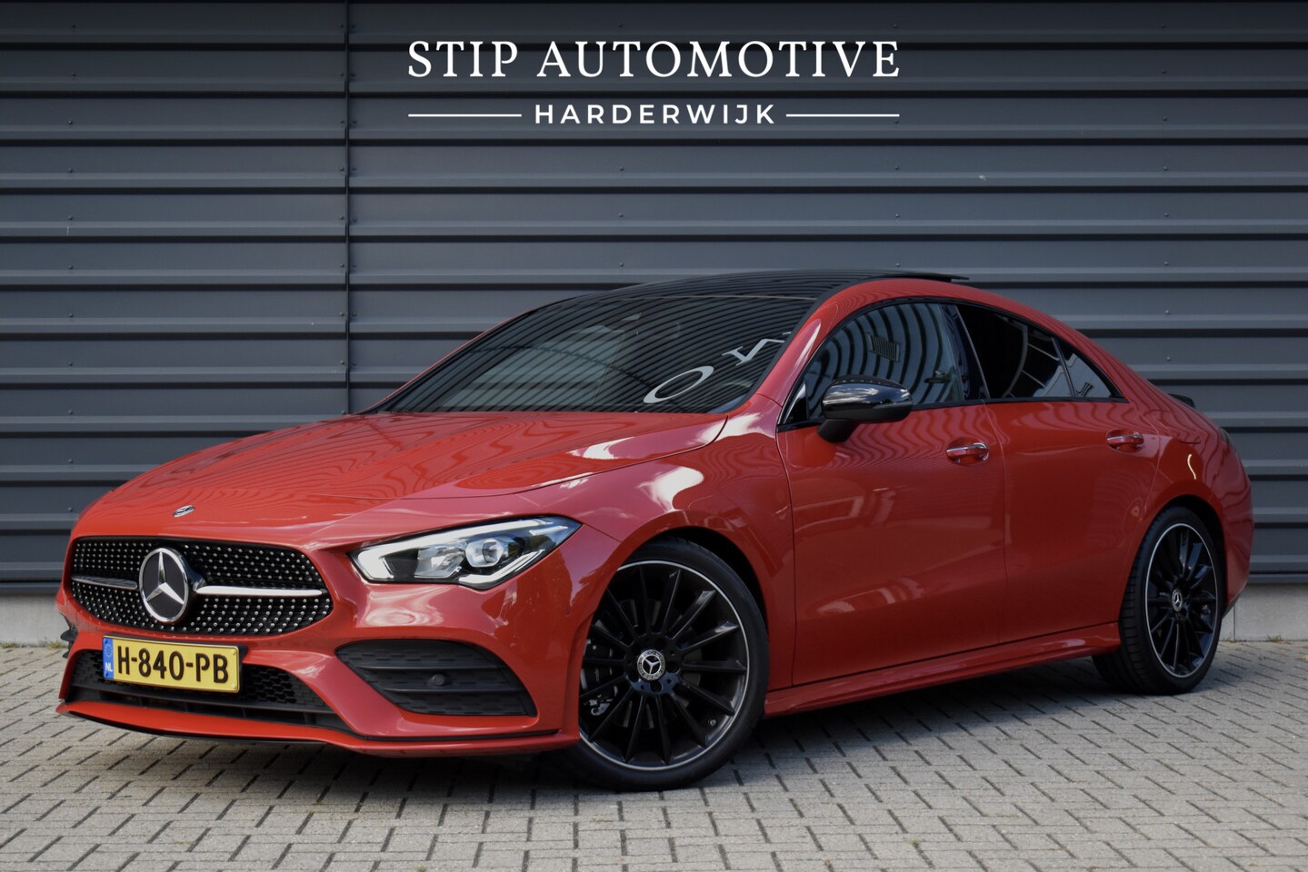 Mercedes-Benz CLA-Klasse - 200 AMG Line | Panorama | Sfeerverlichting |  Widescreen Cockpit | Stoelverwarming | - AutoWereld.nl