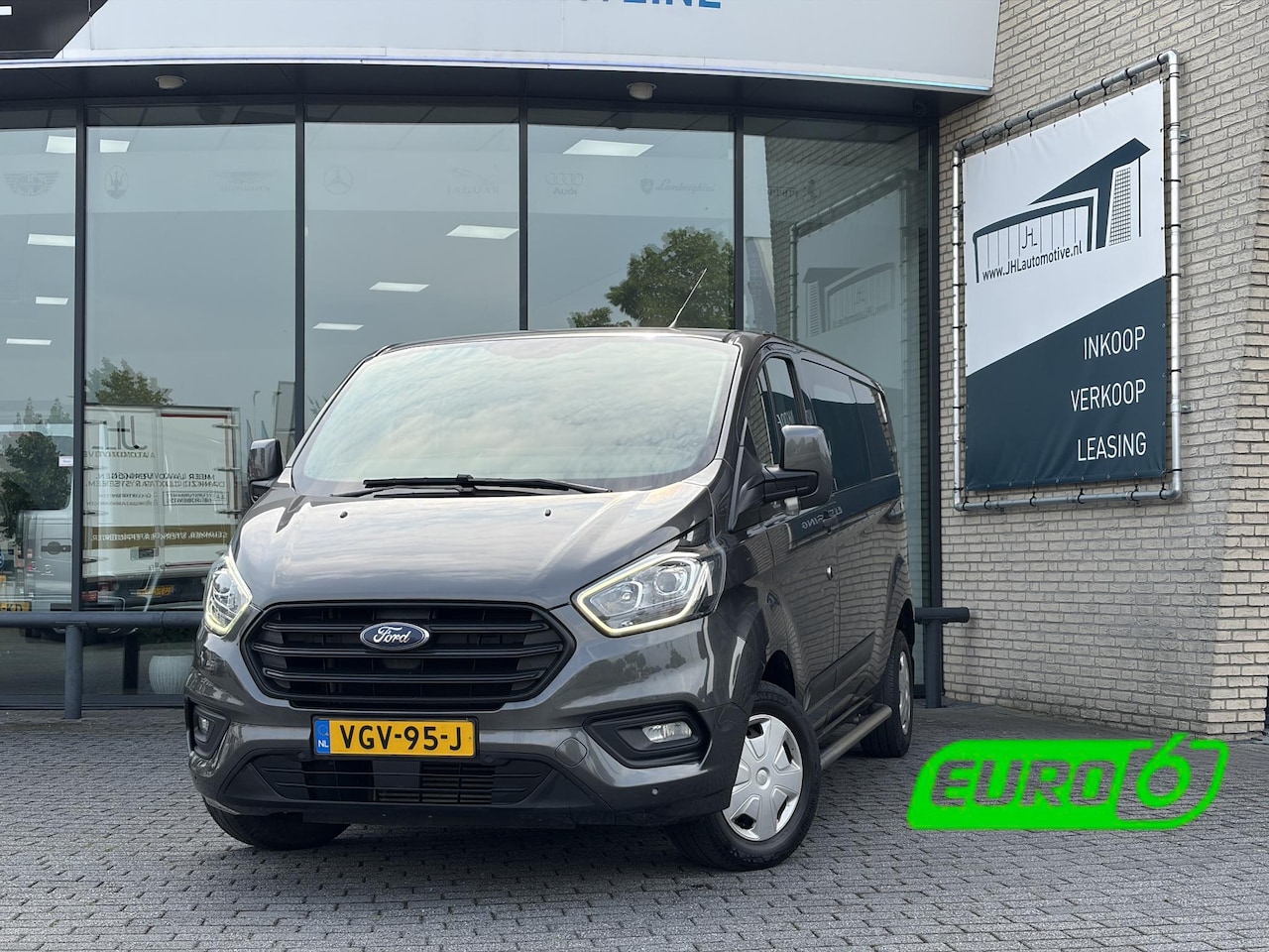 Ford Transit Custom - 300 2.0 TDCI L2H1*DC*A/C*CRUISE*HAAK*STOELVERW.*5P - AutoWereld.nl