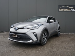 Toyota C-HR - 1.8 Hybrid Dynamic Camera / Adap. cruise / 18'' LM velgen / Stoel+ stuurverw. / LED / Priv