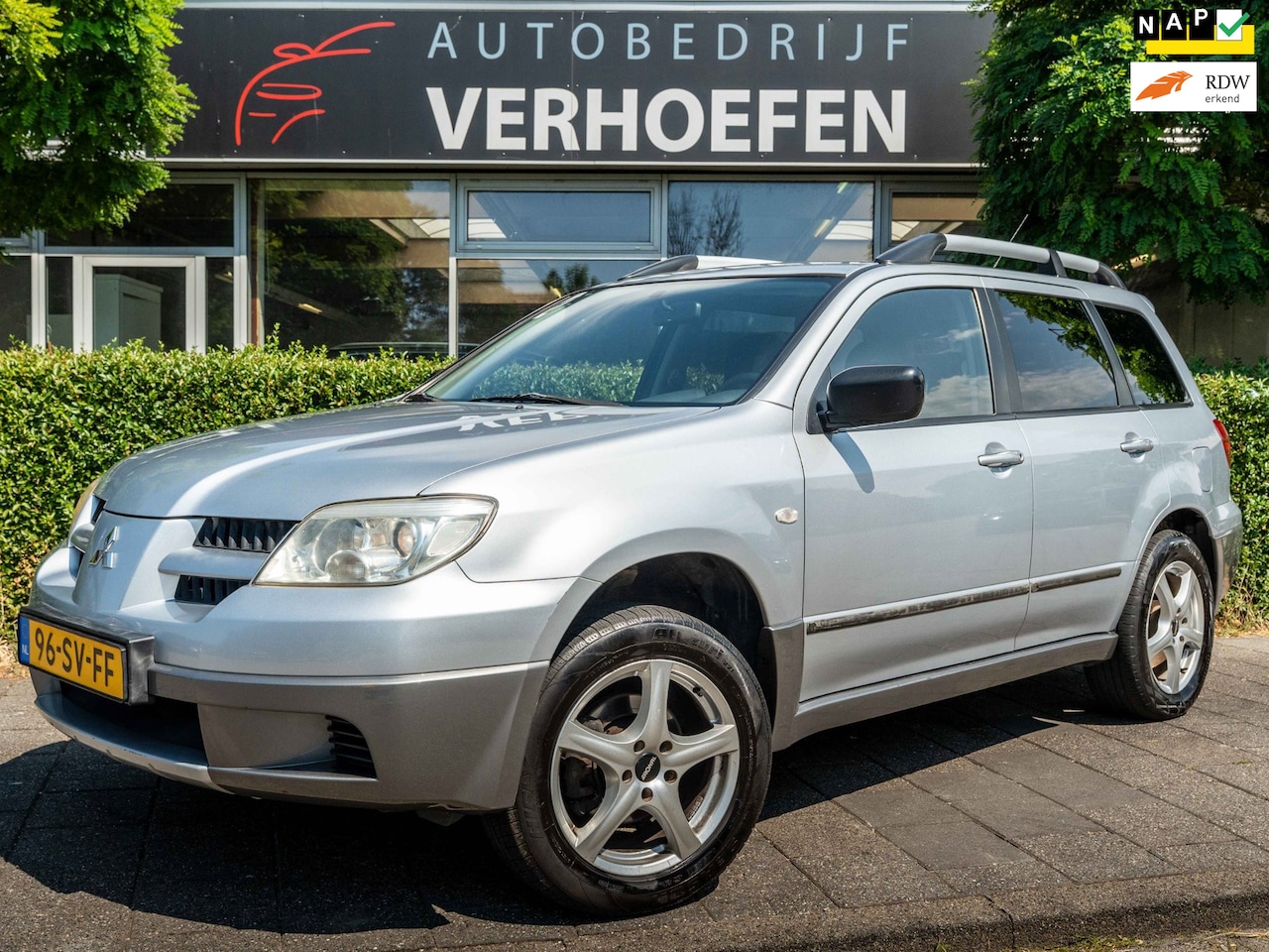 Mitsubishi Outlander Sport - 2.0 Invite+ - APPLE CARPLAY - AIRCO - XENON - TREKHAAK - 3 SLEUTELS ! - AutoWereld.nl