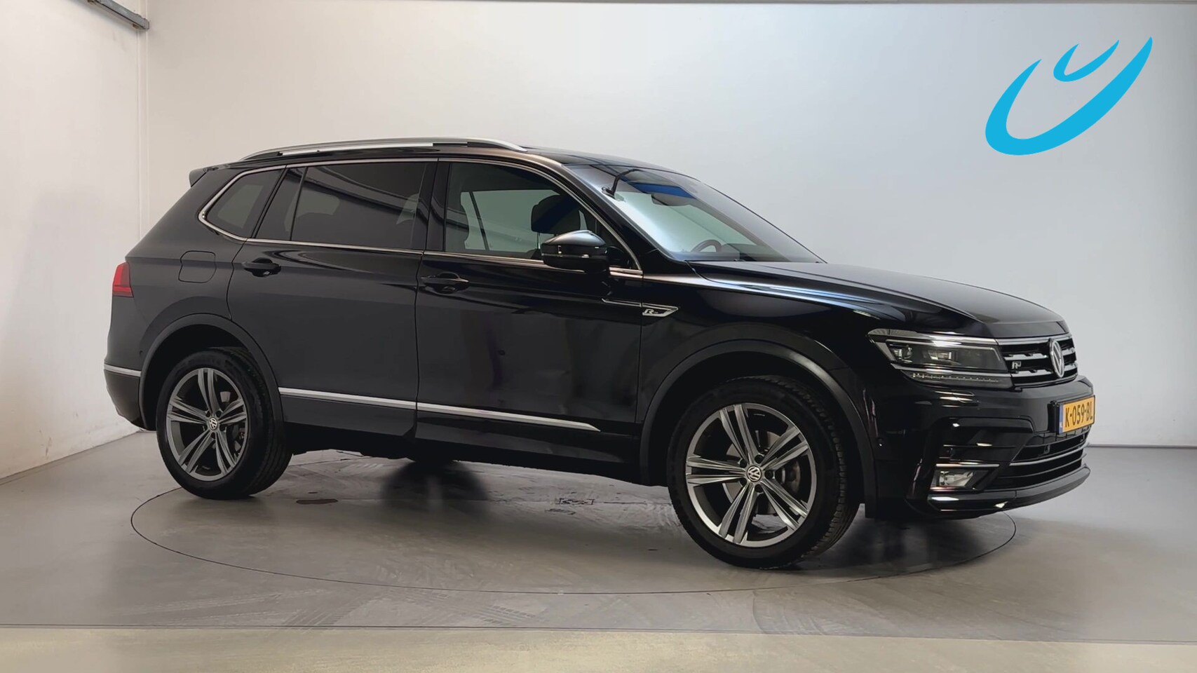 Volkswagen Tiguan Allspace - 1.5 TSI Highline Business R Panoramadak Stoelverwarming Virtual Cockpit - AutoWereld.nl