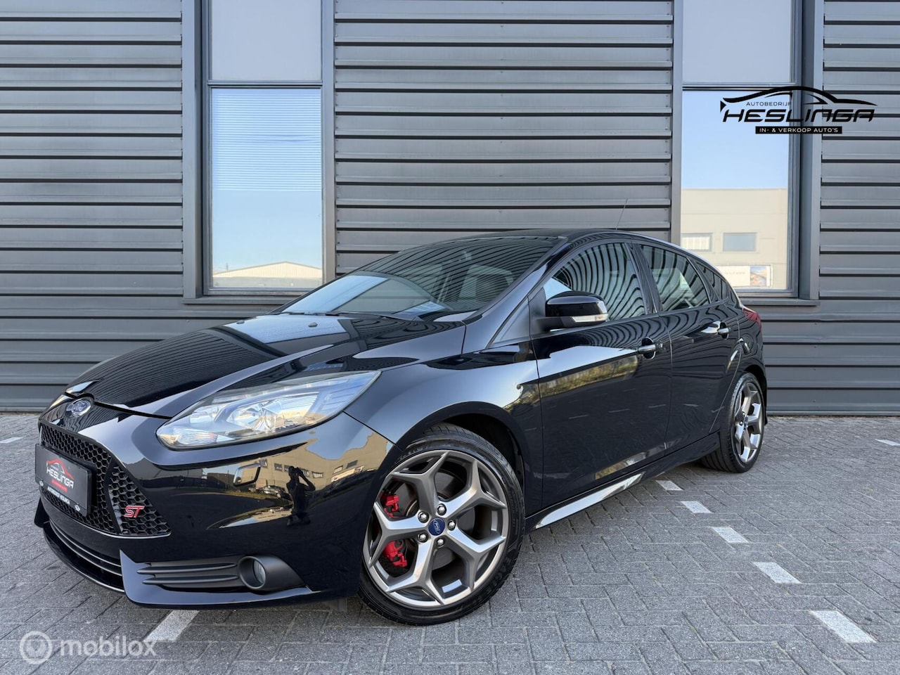Ford Focus - ST-3 | Stoelverwarming | Leder | 250PK - AutoWereld.nl