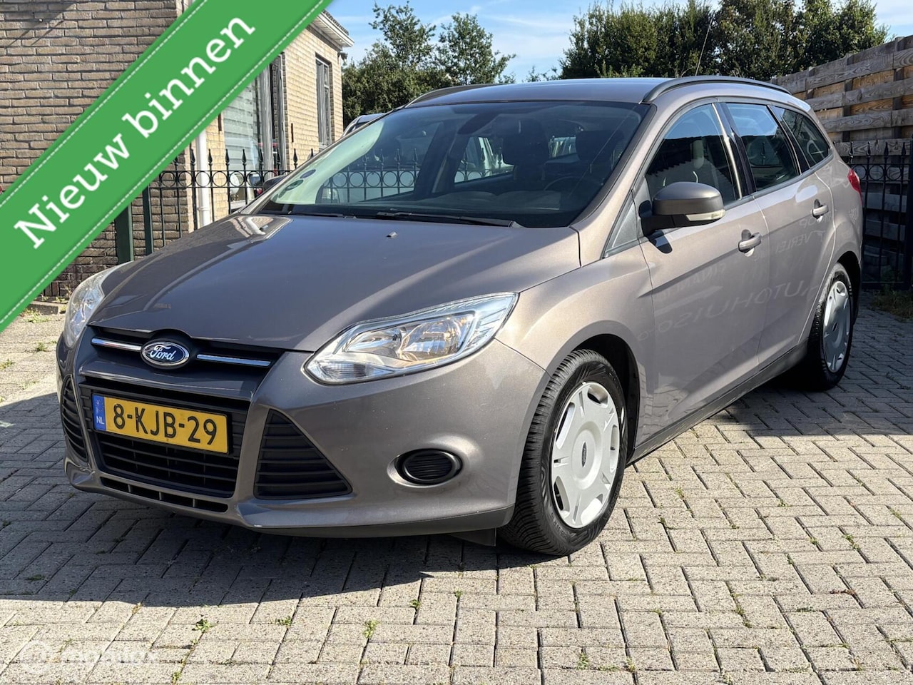 Ford Focus Wagon - 1.0 EcoBoost Trend Nette auto | trekhaak - AutoWereld.nl