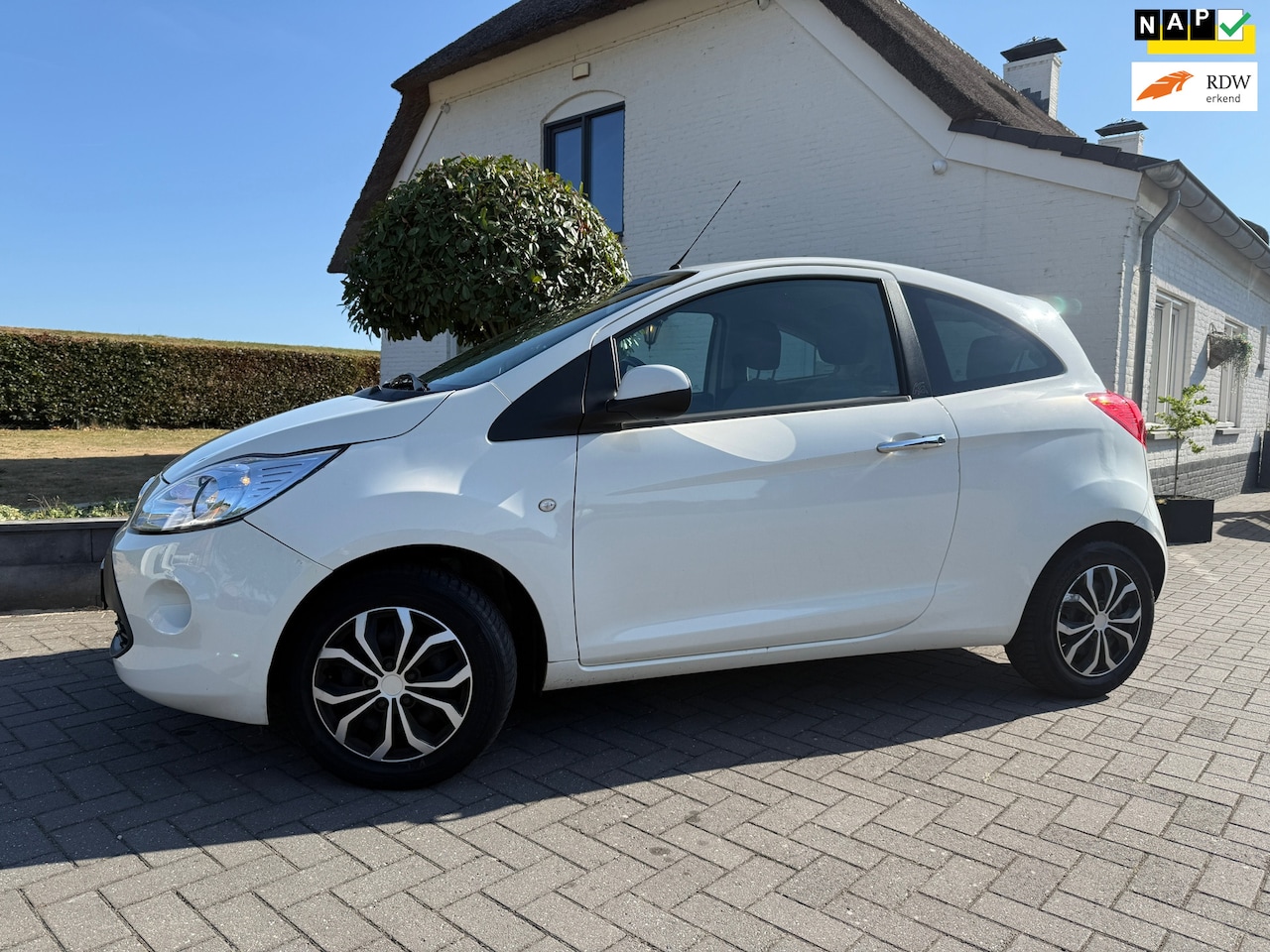Ford Ka - 1.2 Titanium X / Bj: 2010 / Airco - AutoWereld.nl