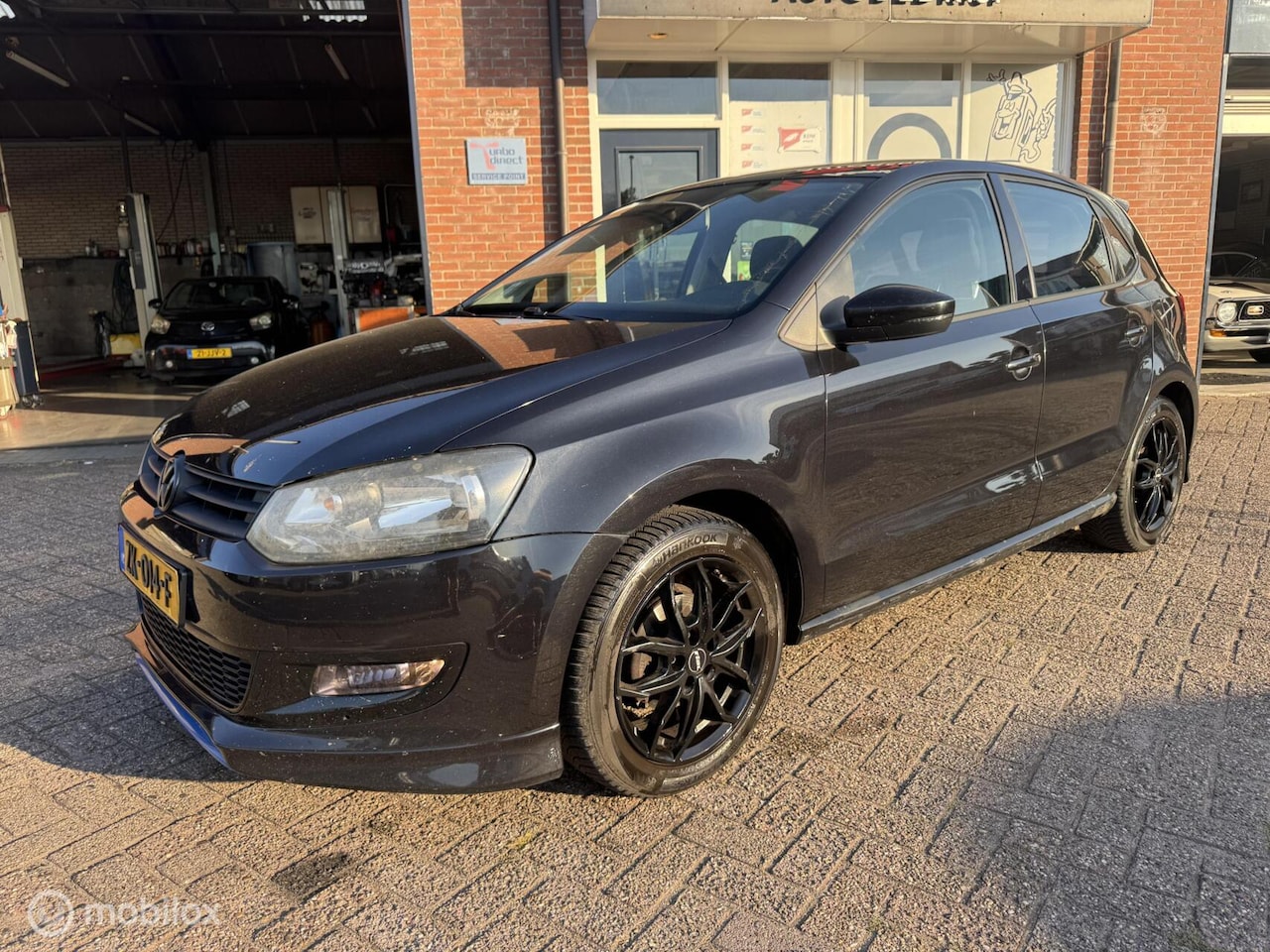 Volkswagen Polo - 1.4-16V Highline 5 Deurs - AutoWereld.nl